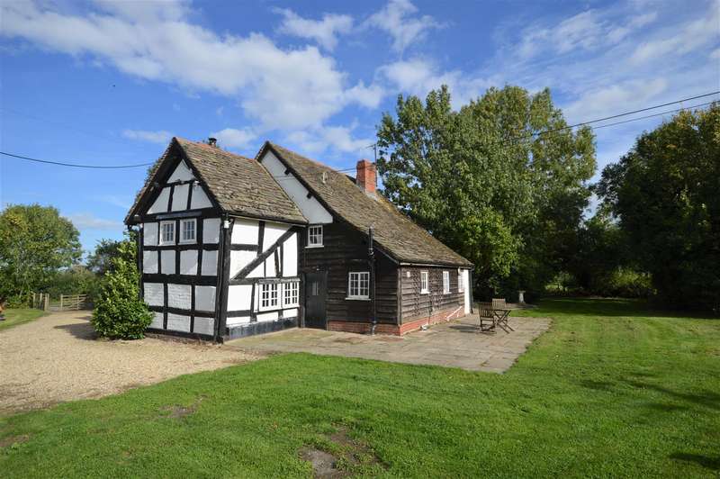 Houses for sale & to rent in HR6 9EW, Court Meadow, Pembridge And