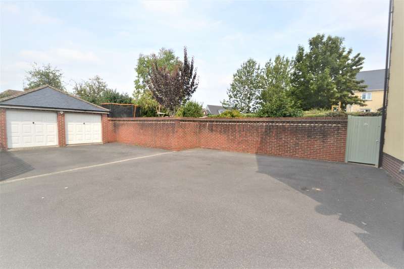 5 Bedroom Semi Detached House For Sale In Westbury Way, Blandford Forum