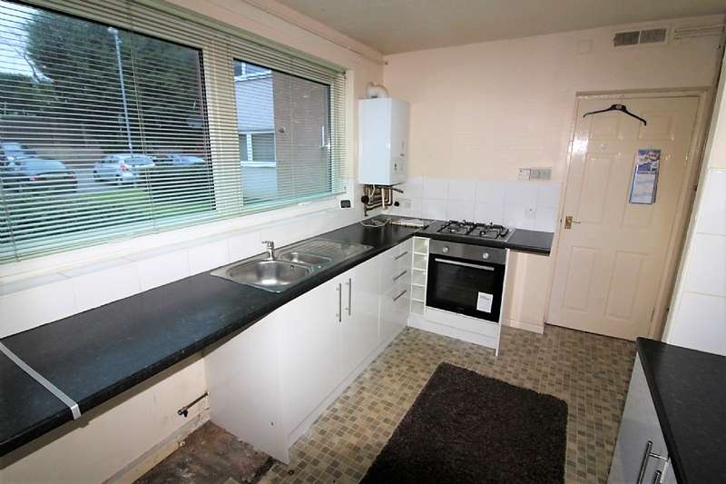 2 Bedroom Flat For Sale In Stroud Avenue, Willenhall, WV12