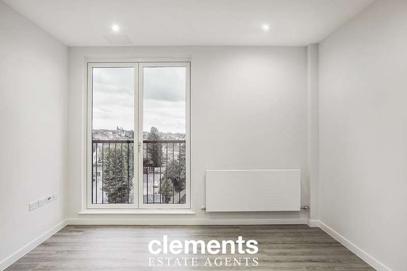 2 Bedroom Flat To Rent In Selden Hill, Hemel Hempstead, HP2