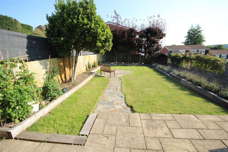 4 Bedroom Detached House For Sale In Ridgeway Road, Salisbury, SP1