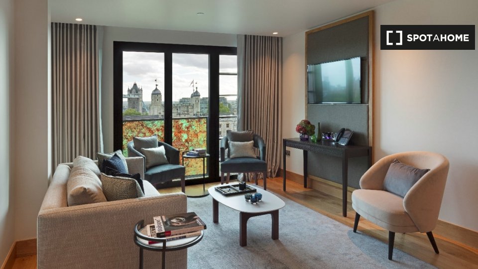 1 Bedroom Flat To Rent In Minories, EC3N
