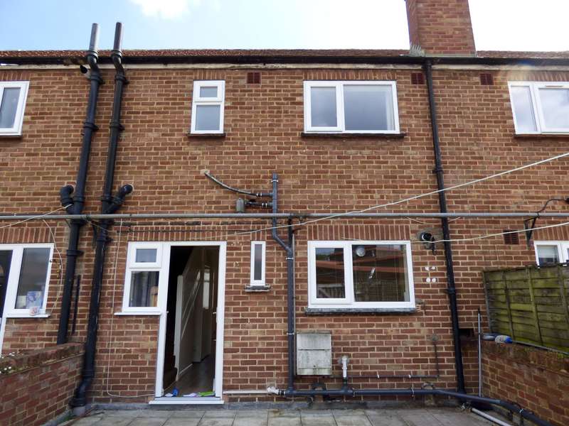 2 Bedroom Maisonette Flat To Rent In Bitterne Village, Bitterne, Southampton, SO18