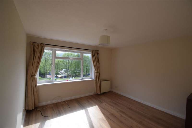 1 Bedroom Flat To Rent In Thistle Way, Risca, NP11