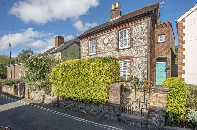 3 Bedroom Semi Detached For Sale In Green Lane, Chichester, PO19