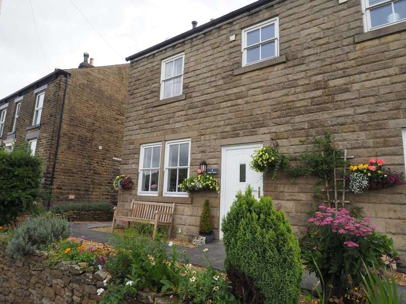 4 Bedroom End Of Terrace For Sale In Glossop Road, Little Hayfield