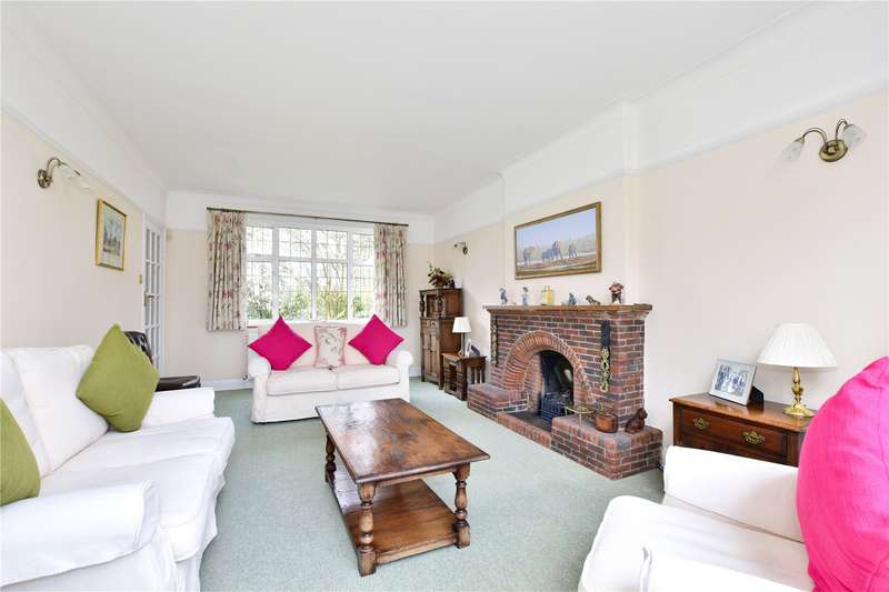 4 Bedroom Detached House For Sale In Chalfont Lane, Chorleywood, Herts, WD3