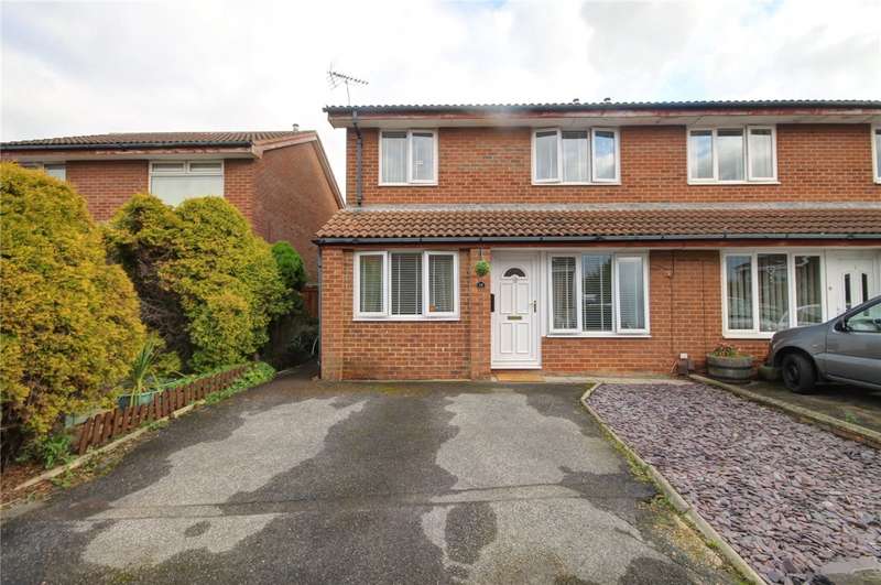 3 Bedroom Semi Detached House For Sale In Sunningdale Green, Darlington