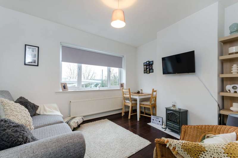 1 Bedroom Flat To Rent In Robin Hood Way, Kingston Vale, SW15