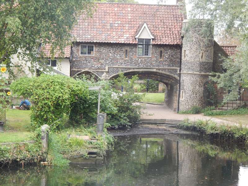 2 Bedroom Terraced House To Rent In Sprowston Road, Plumstead Estate, Norwich, NR3