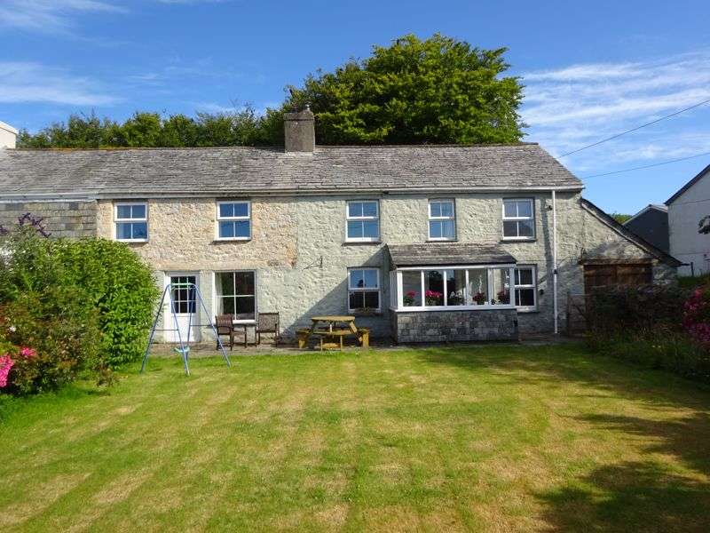 4 Bedroom Property For Sale In Minions, Liskeard, PL14