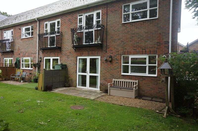 Houses for sale & to rent in Four Marks And Medstead, Alresford