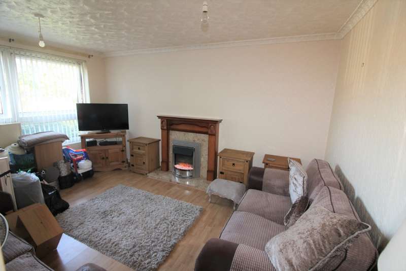 2 Bedroom Flat To Rent In Stroud Avenue, Willenhall, WV12