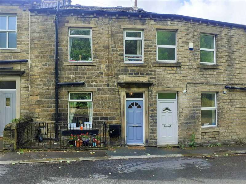 2 Bedroom Terraced House For Sale In Church Street, Longwood