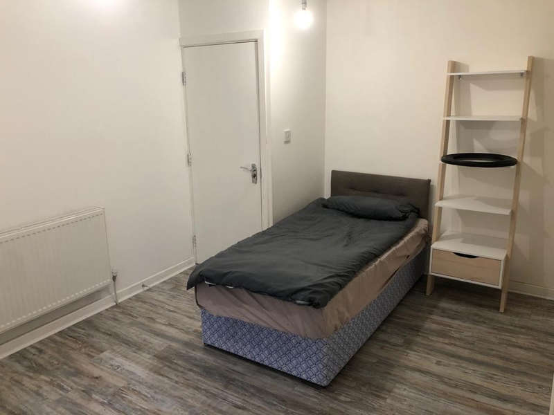 1 Bedroom Terraced To Rent In Scholes Street, Oldham, OL1