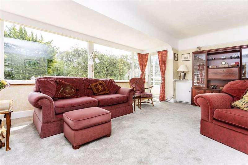 3 Bedroom Detached For Sale In Elphinstone Road, Highcliffe, BH23