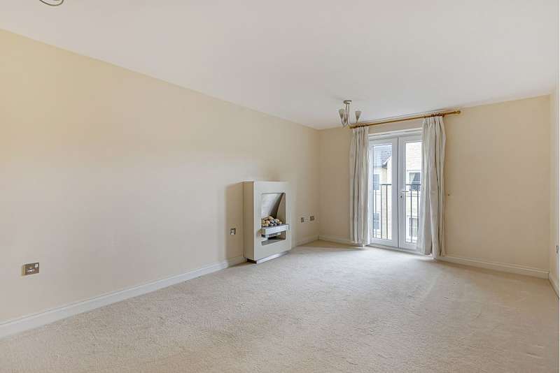 2 Bedroom Flat To Rent In Mead Lane, Witney, OX28
