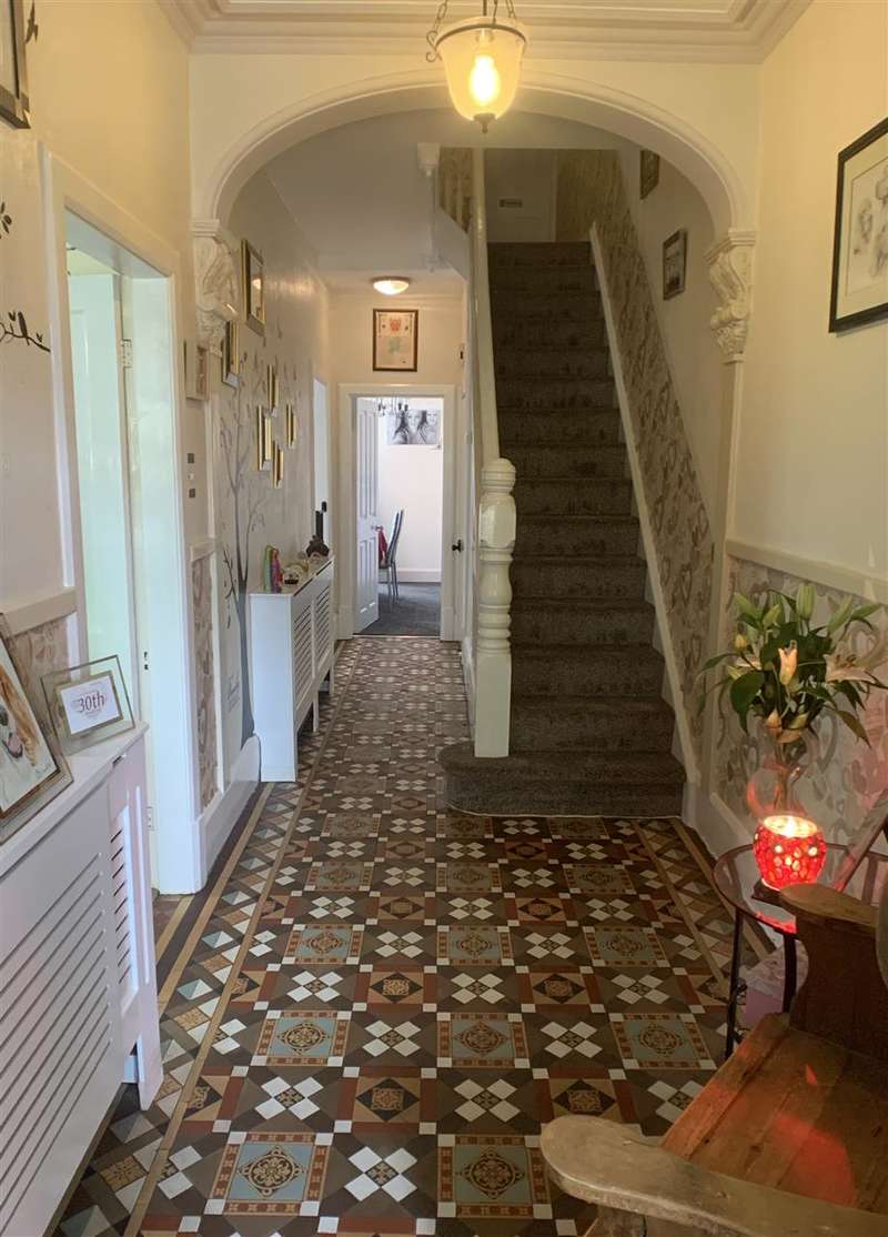 5 Bedroom End Of Terrace House For Sale In Sandon Road, Stafford, ST16