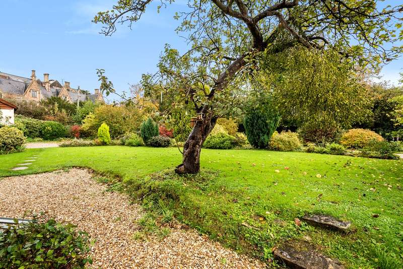 5 Bedroom Unique For Sale In Court Road, Frocester, Stonehouse, GL10