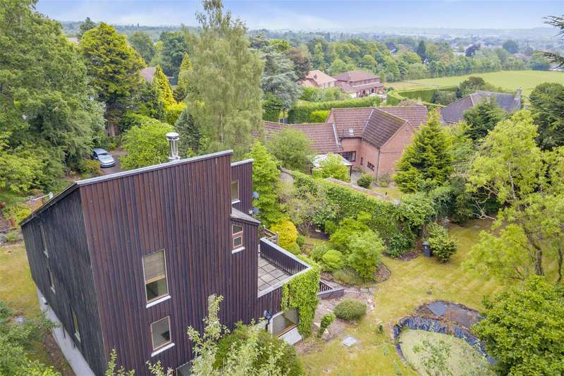 4 Bedroom Detached House For Sale In Hall Gardens, Bramcote, Nottingham