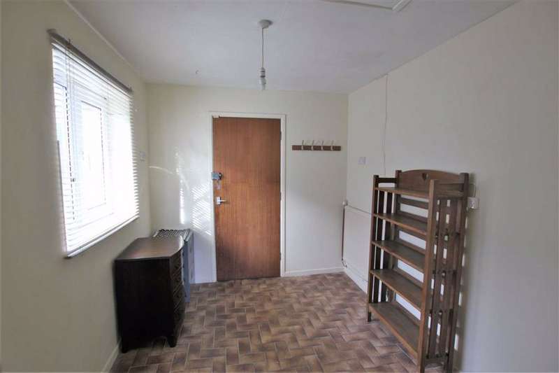 3 Bedroom Detached Bungalow For Sale In Quantock Road, Westonsuper