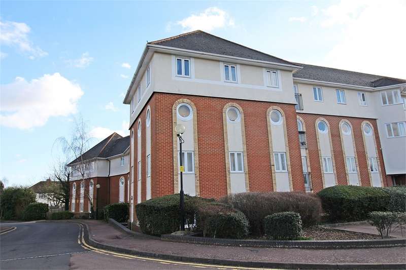 1 Bedroom Apartment To Rent In Walsingham Close, Hatfield, AL10