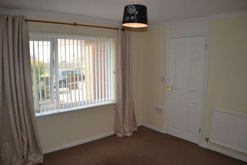 3 Bedroom Semi Detached House For Sale In 32 Southcross Road