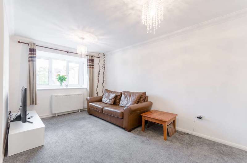 1 Bedroom Flat For Sale In Express Drive, Goodmayes, IG3