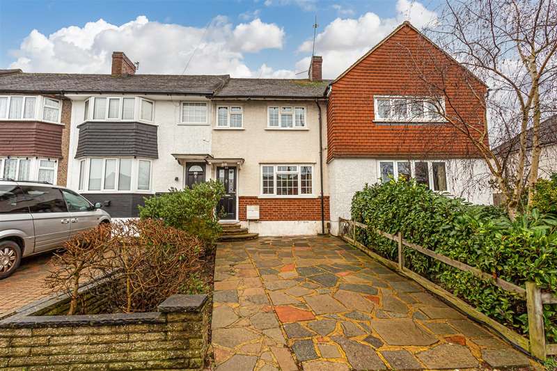 Houses for sale in Worcester Park, Greater London