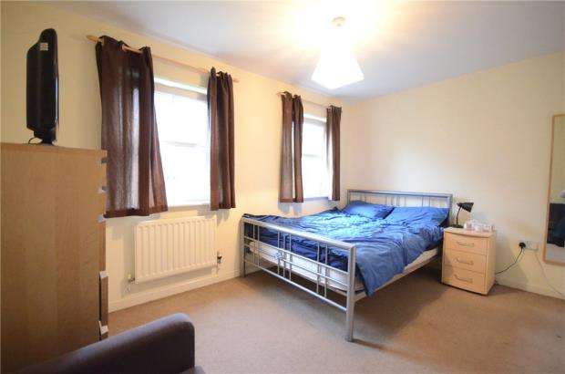 3 Bedroom House For Sale Aldershot