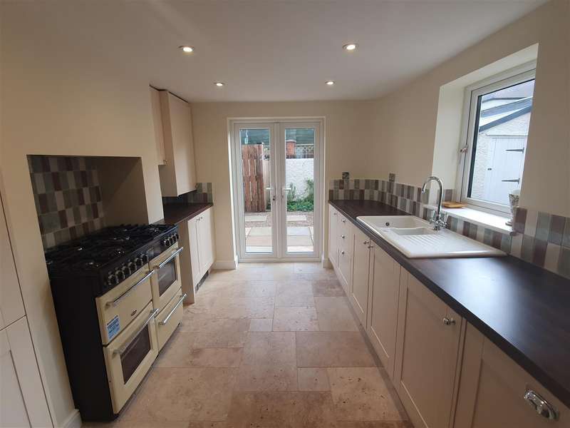 4 Bedroom Terraced House For Sale In Derby Road, Ilkeston, DE7