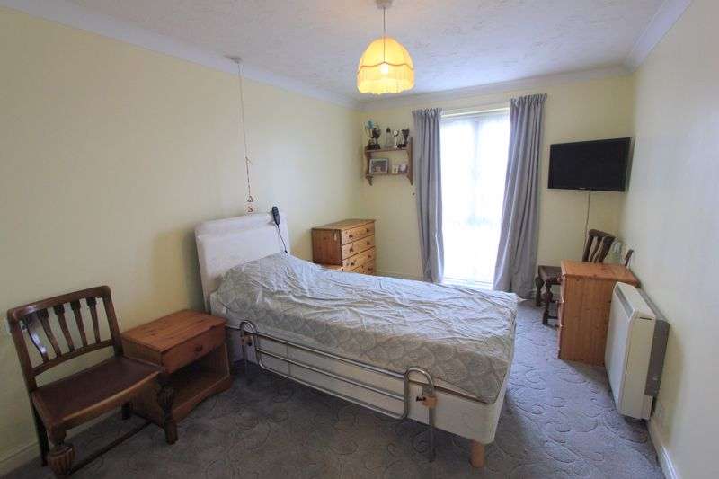 2 Bedroom Property For Sale In Waters Edge Court, Erith, DA8