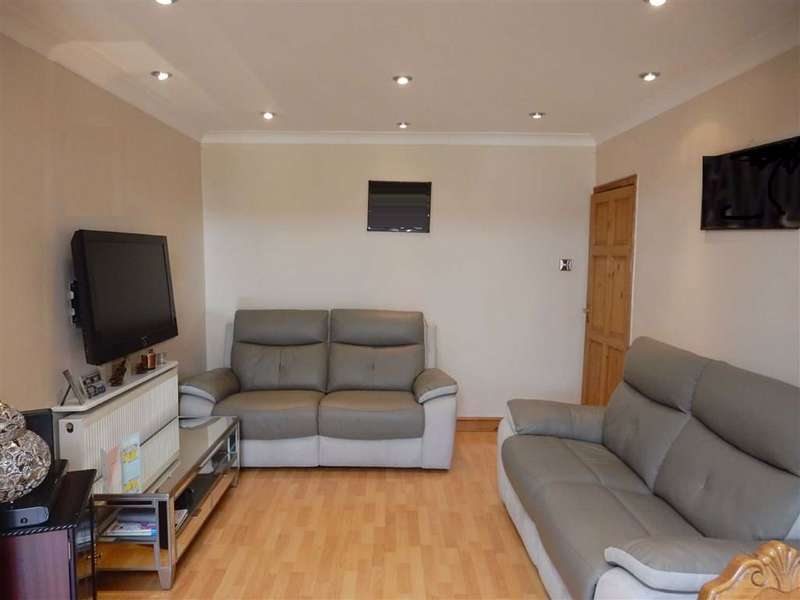 4 Bedroom SemiDetached House For Sale In Crosslands Avenue, Southall